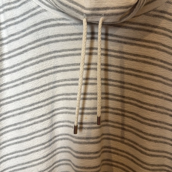 Tommy Hilfiger Pullover Drawstring Cowl Neck Turtleneck Tunic with Pockets - Picture 9 of 12